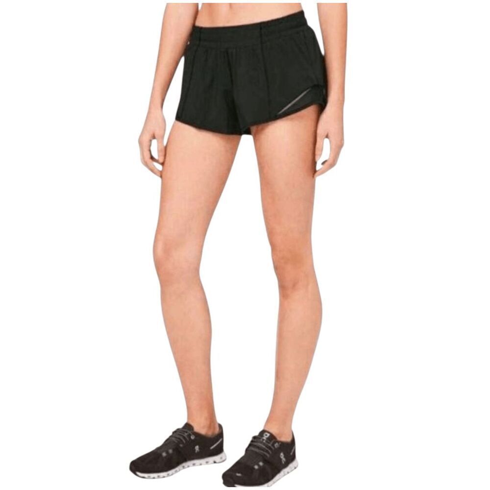 LULULEMON ATHLETICA Hotty Hot Short II 2.5' In Black Size 6